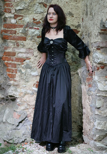 Das O-Kleid ist das wichtigste Kleidungsstück in der Geschichte der O